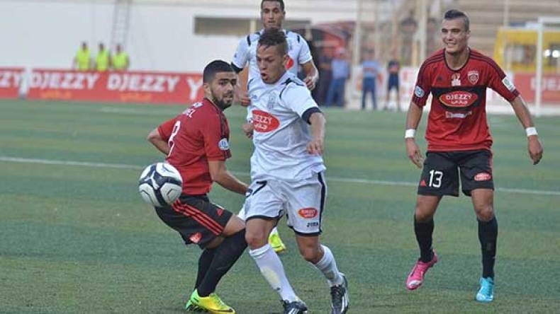 ظواهر سلبية تسيئ للكرة الجزائرية