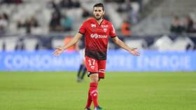 مهدي عبيد: مللتُ من تأدية “الأدوار الثانوية” في المنتخب الوطني