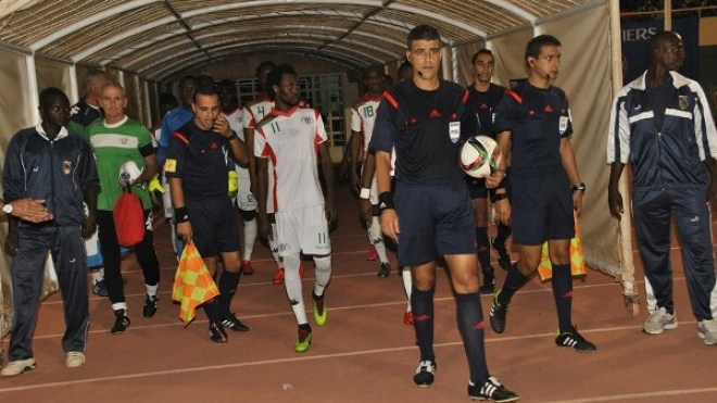 الحكم مهدي عبيد شارف حاضر في مباراة تونس وزامبيا