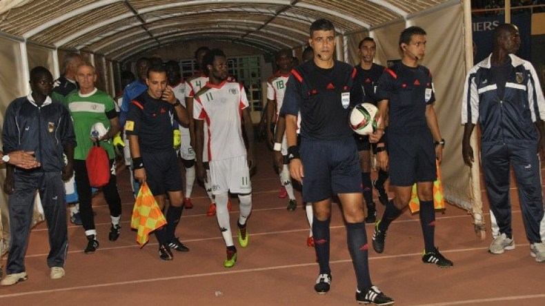 الحكم مهدي عبيد شارف حاضر في مباراة تونس وزامبيا