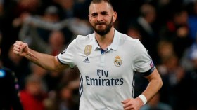 بن زيمة غير راضٍ عن استفتاء “الكرة الذهبية”