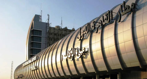 Égypte: la sécurité égyptienne met à nu le représentant de Bouteflika à l'aéroport du Caire