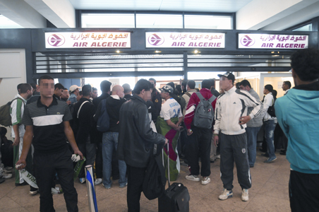 Directeur d’exploitation d’aéroport Houari Boumediène : 100 000 Algériens ont voyagé à l'étranger pour fêter le nouvel an