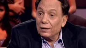 عادل إمام ينجو من اعتداء ببورسعيد ويمتدح المدينة