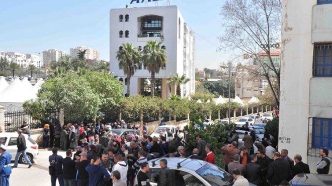 مكتتبو عدل 2 لموقعي 2600 و1000 مسكن ببوينان يحتجون