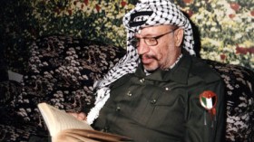 الطيراوي: لا أنفي ولا أؤكد كشف هوية قاتل عرفات