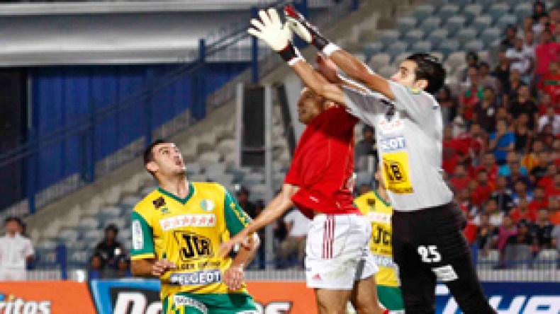 أشعة‭ ‬الليزر‭ ‬أضرت‭ ‬بي‮..‬‭ ‬والتتويج‭ ‬بلقب‭ ‬الأبطال‭ ‬هو‭ ‬حلمي