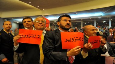 AAV: “Le gouvernement devient un comité de soutien à Bouteflika”