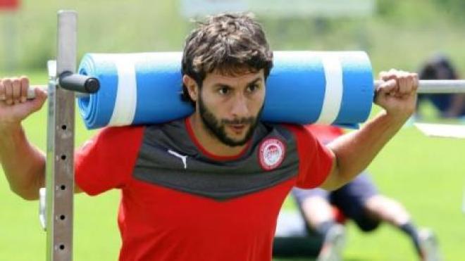 أولمبياكوس اليوناني: نحو رحيل عبدون وانضمام مجاني