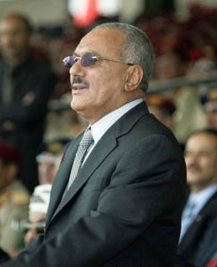 Yémen : des partisans du régime encerclent l'ambassade des Émirats