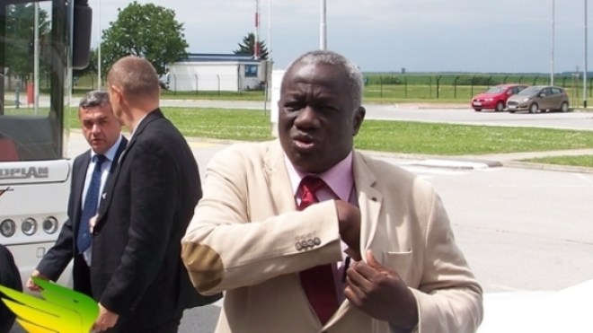 “الكاف” أنصفت “الخضر”.. مأساة رئيس اتحاد الكرة المالي