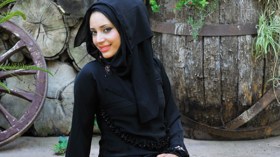 عباءات أنيقة بتصاميم عصرية