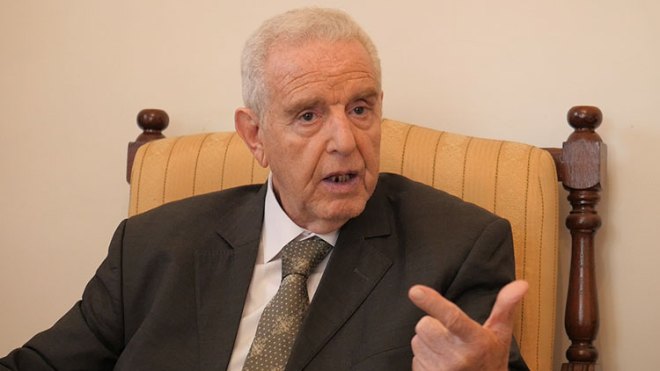 عبد الكريم عبادة: رسالة الرئيس “باهتة” وغير متجاوبة مع مطالب الشعب