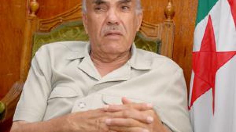 إنشاء مؤسسة لرعاية “حقوق الحركى” بفرنسا تفجّر غضبا بالجزائر