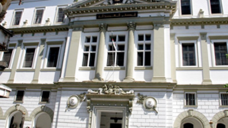 المال والنفوذ حولا الضحية إلى جلاد