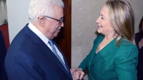 كلينتون تلتقي عباس برام الله