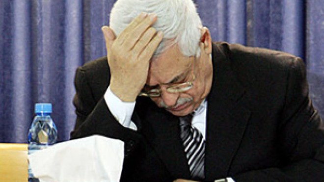 هجوم فلسطيني حاد على محمود عباس ومطالب بمحاسبته