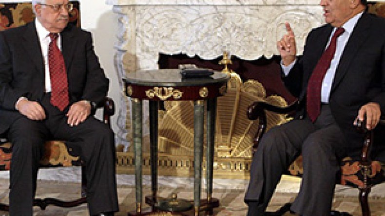 محمود  عباس  يؤيد  إنشاء  مصر  لجدار  عازل  مع  قطاع  غزة