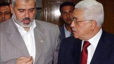 Le président Mahmoud Abbas détourne l’aide financière de l’Algérie destinée au gouvernement de Ismail Haniyeh à Gaza.