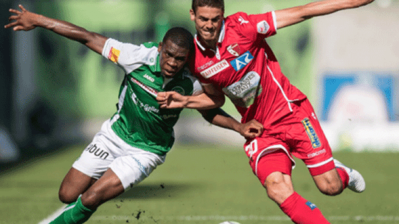 4 لاعبين محليين يظفرون بعقود احترافية بأوروبا