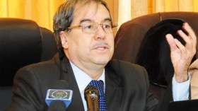 لعميري: الجزائر توزع المال ولا تحوله إلى استثمارات