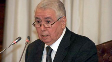 Bensalah démissionne du secrétariat général du RND