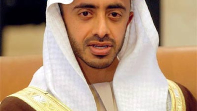 وزير خارجية الإمارات يشيد بالعلاقات مع الجزائر