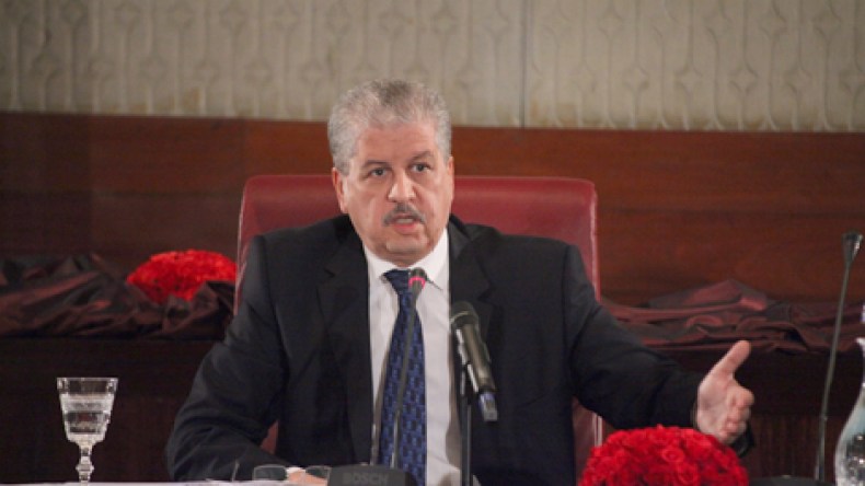 الجزائر‮ ‬تعيش‮ ‬الاستقرار‮ ‬وسط‮ ‬بركان‮ ‬ملتهب‮ ‬على‮ ‬حدودها‬