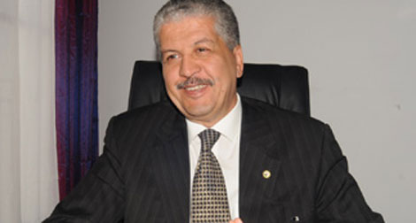 Sellal: « L’Algérie est en voie de retrouver sa base industrielle »