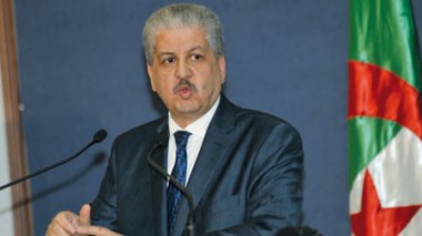 Sellal incite les commerçants à rester ouverts au-delà de 21 heures