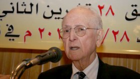 الجراح الذي تحدى الفراهيدي وناظر نعوم تشومسكي