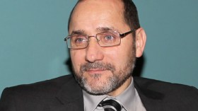 “الرئيس ترشح بالوكالة ليحكم البلاد بالنيابة”