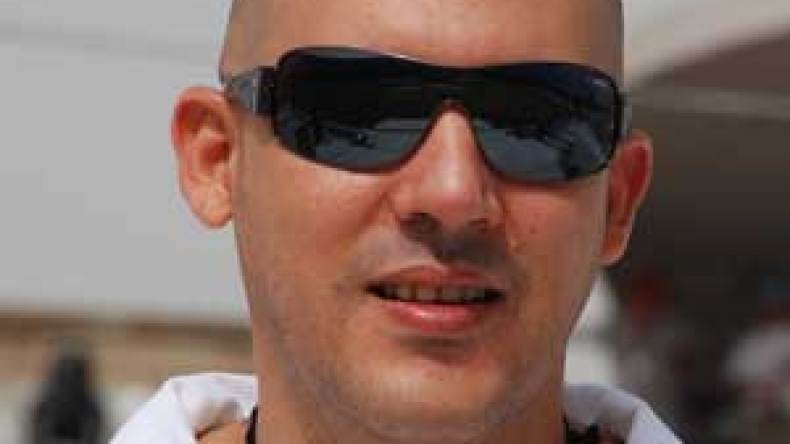 عبدو درياسة تحصل على 300 ألف دولار على ورق