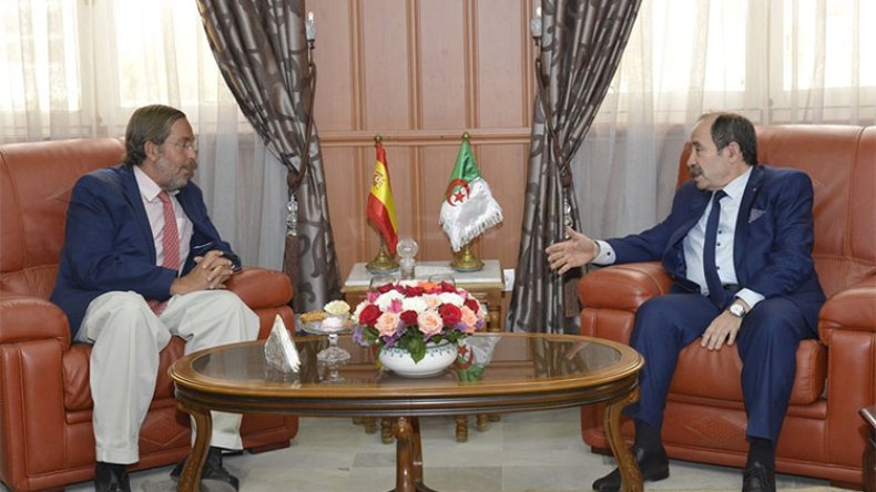 بلعابد يتباحث مع السفير الإسباني التعاون في مجال التربية