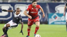 عبيد يقتحم مثالية فرنسا