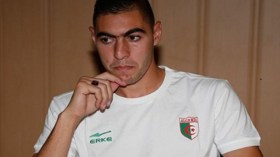 عبيد يفتك صدارة الهدافين