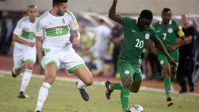 “ليكنس” سيعتمد خطة 4 – 3 – 3