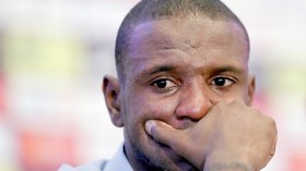 أبيدال يودع كرة القدم بالدموع