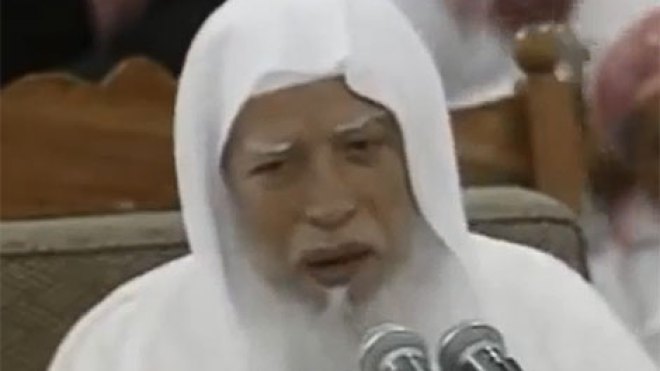 مَن وراء إشاعة وفاة العالم أبو بكر جابر الجزائري؟