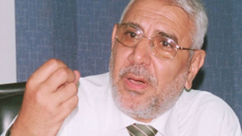 المصري  أبو  الفتوح  يشن  حملة  عدائية  ضد  الجزائر  بعد  عزله