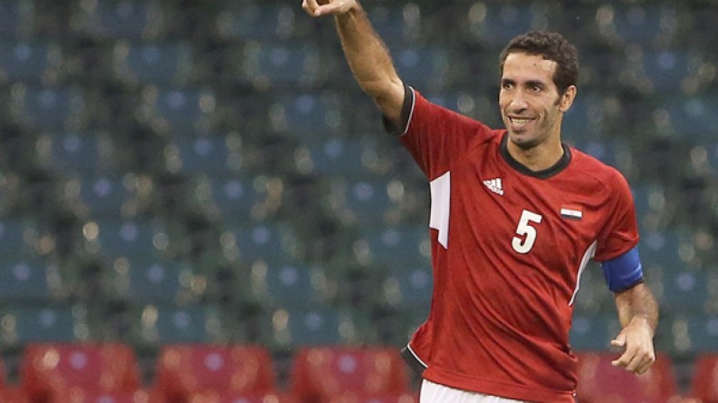 شوبير يتهم أبو تريكة بالمسؤولية في قتل ضباط الجيش والشرطة في مصر