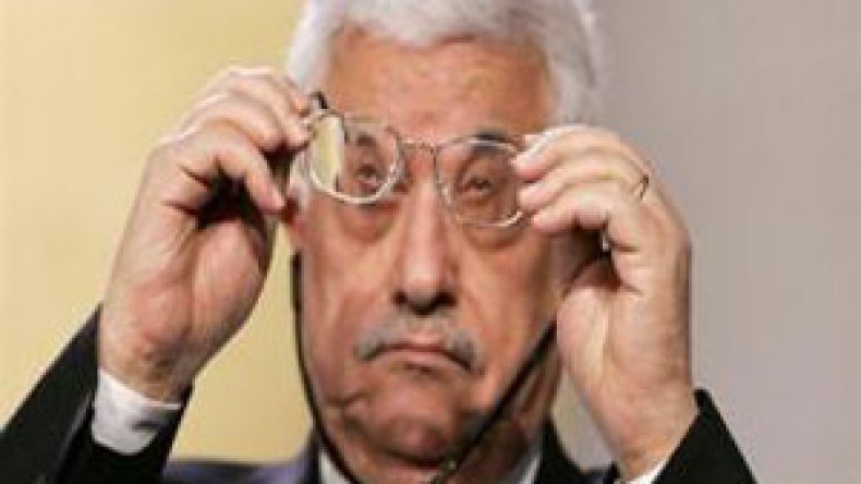 صحيفة اسرائيلية: عباس..البطل الفلسطيني العجوز  أقوى سياسيا من أى وقت مضى