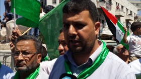 “حماس” تستنكر الاعتقال الإداري للناطق باسمها في الضفة
