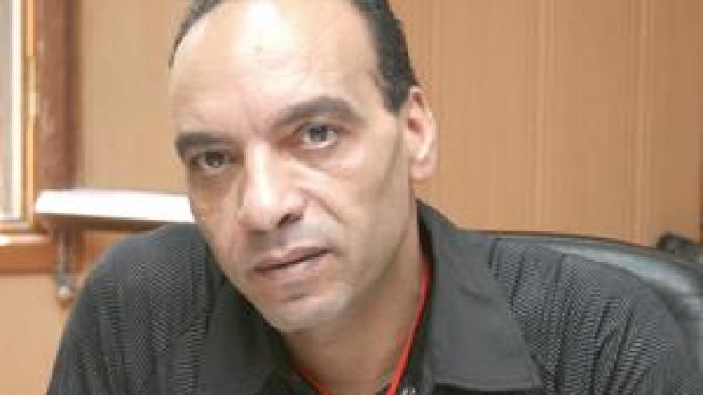 سلّم‭ ‬للمقبلات‭ ‬على‭ ‬الزواج‭ ‬خل‭ ‬التفاح‭ ‬لإذابة‭ ‬الشحوم‭ ‬مقابل‭ ‬8‭ ‬مليون‭ ‬سنتيم‭ ‬فأصبن‭ ‬بمرض‭ ‬البرص