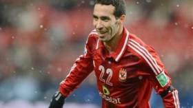 محمد أبوتريكة يدعم الجزائر