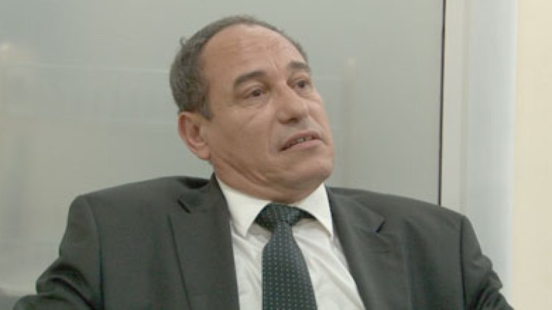 الكاتب هشام عبود يعود إلى الجزائر بعد غياب 14 سنة