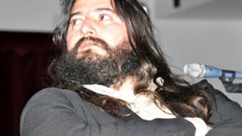 مسيرات‮ ‬واعتصامات‮ .. ‬وانشقاقات‮ ‬بسبب‮ ‬دعاة‮ ‬الحكم‮ ‬الذاتي‭