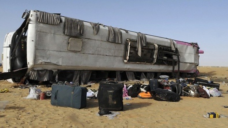 مصرع 18 شخصاً بينهم 12 شرطياً في حادث سير في سيناء