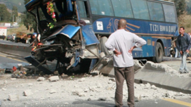 9 قتلى و14 جريحا في 19حادث مرور خطير