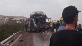 14 جريحا في اصطدام حافلة بشاحنة في بميلة